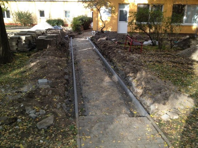 MŠ Koperníkova-zámková dlažba