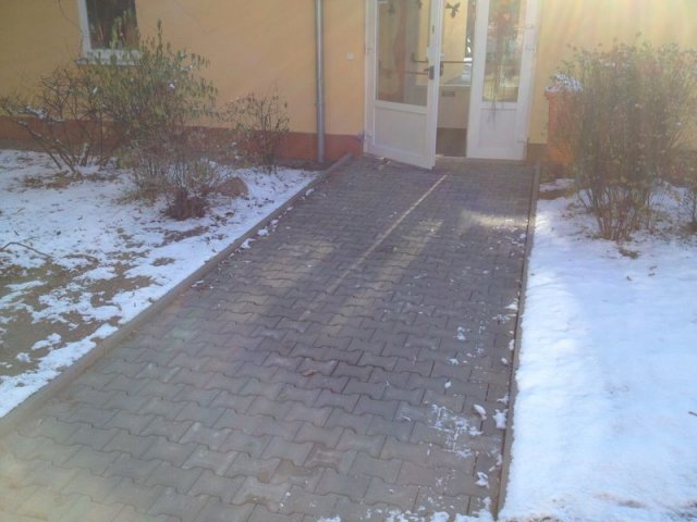 MŠ Koperníkova-zámková dlažba