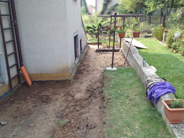 Mokra-zámková dlažba